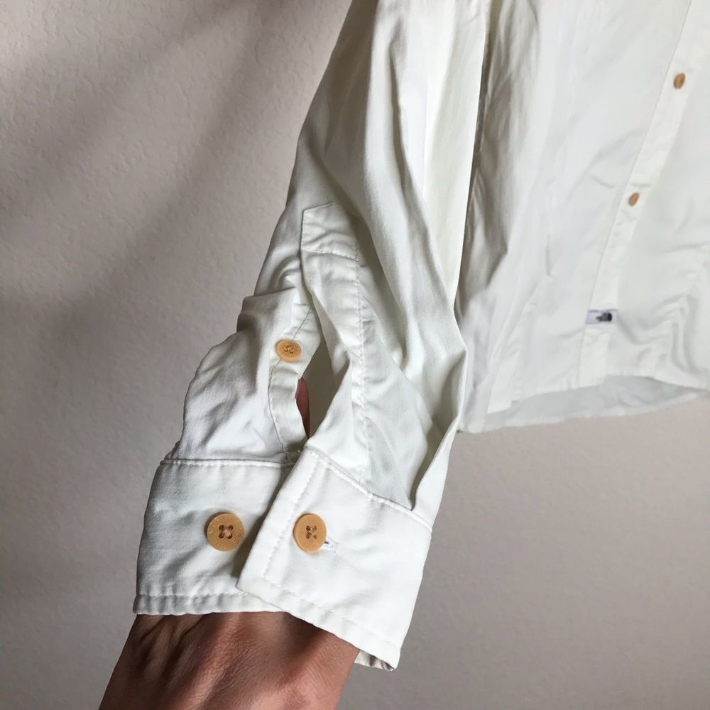 The north face button up - Picture 2 of 10